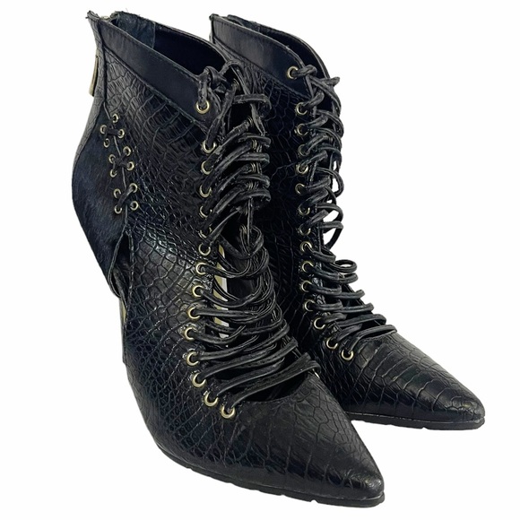 BENETTA Bebe Black Leather Calf Hair Cutout Pointy ToeStiletto Heel Ankle Bootie - Picture 7 of 9